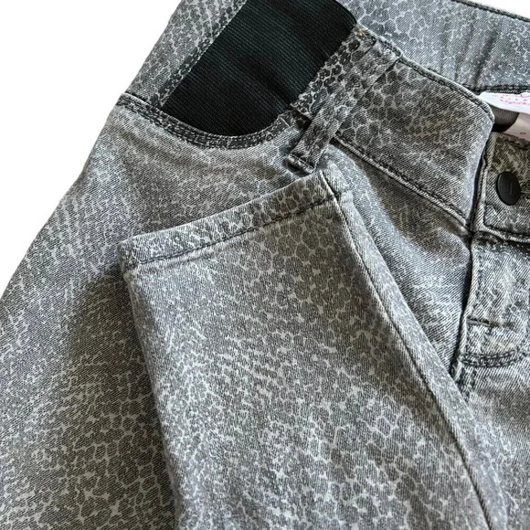 Isabel Maternity Gray Snake Print Skinny Jeans 0 - Picture 2 of 3